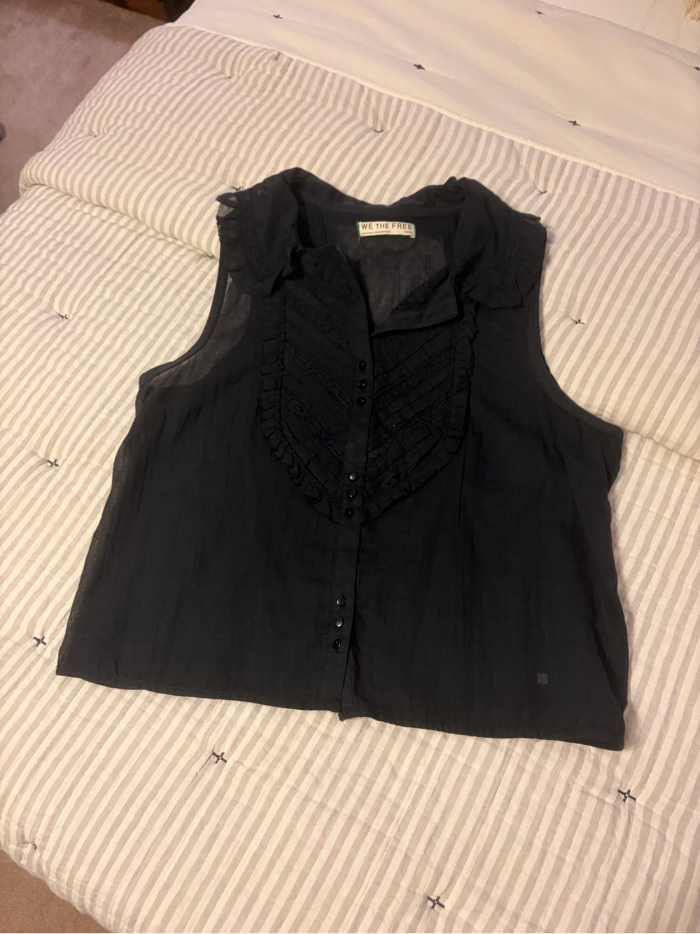 We The Free Black Sheer Ruffled Button-Front Sleeveless Blouse